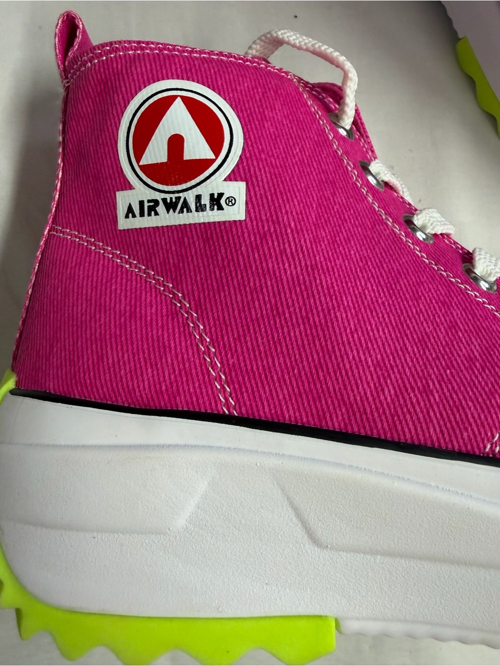 Wanollie 6 Hot Pink High-Top Canvas Sneakers with White Laces - Picture 2 of 11